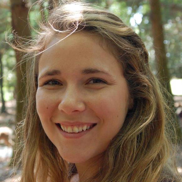 Meet your Posher, Katy - Picture 1 of 1